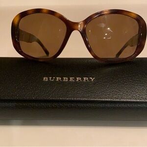 Women’s Burberry Sunglasses